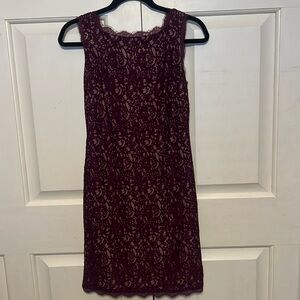 Women’s size 4 Adrianna Papell sleeveless purple lace dress